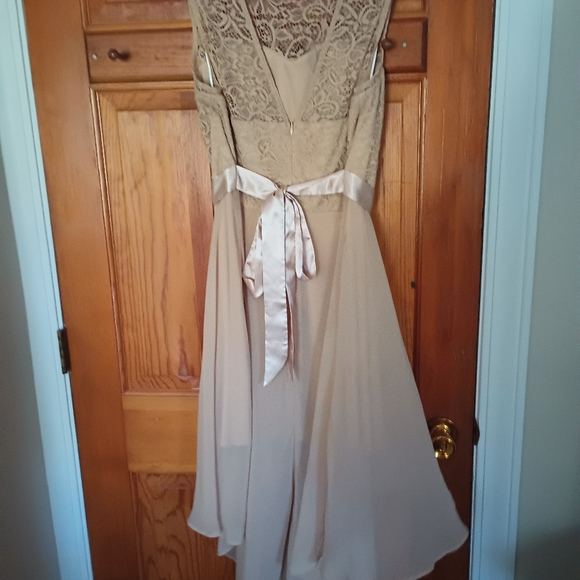 Dress - Picture 3 of 4